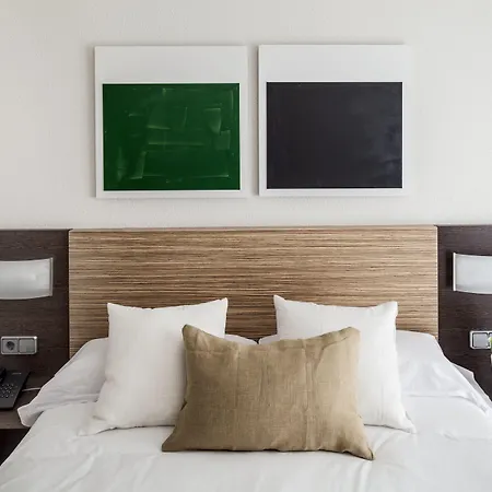 Отель Aqua Bertran Park 4*