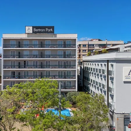 Aqua Bertran Park מלון 4*