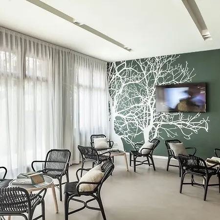 מלון Aqua Bertran Park 4*
